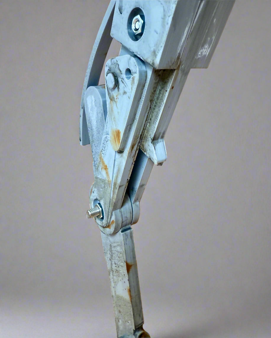 AT-ST 1/12 Scale for star wars the black series Right leg view