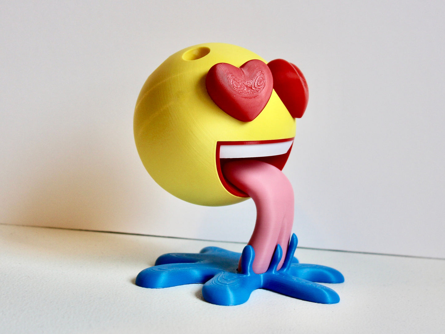 Floating Love Emoji Makeup Brush Pen Pencil Stand Desk Decor Valentine’s Day Anniversary Gift