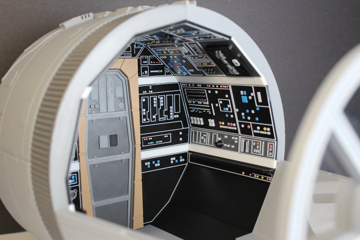 Millennium Falcon Cockpit Display For Star Wars The Black Series 6 Inch Figures 1/12 Scale Diorama