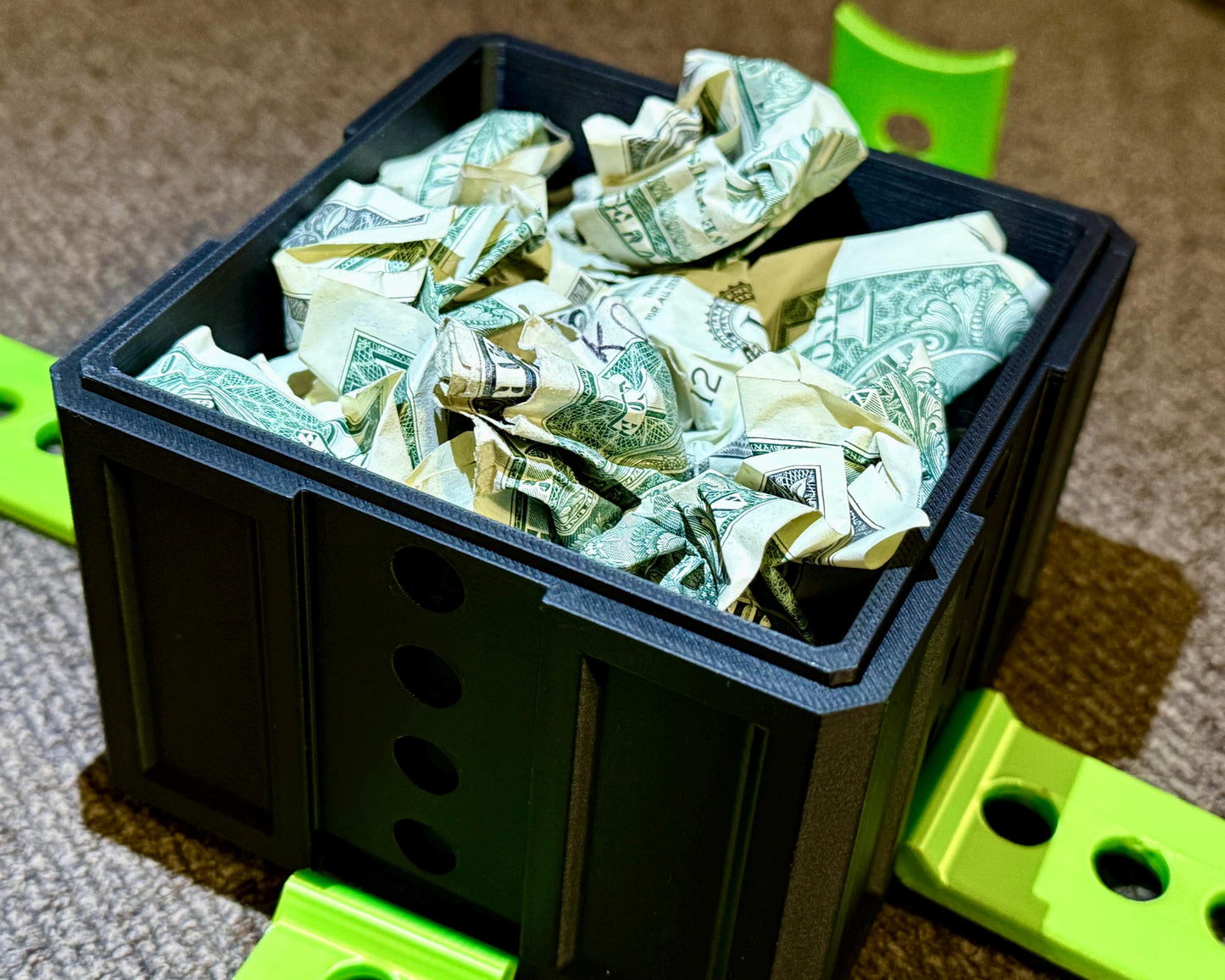 Annoying Gift Box | Gift Box with 20 Screws | 3D Printed Gag Gift | Gift Box Screws | Prank Gift | Office Gift | Teacher Gift | Prank Gift