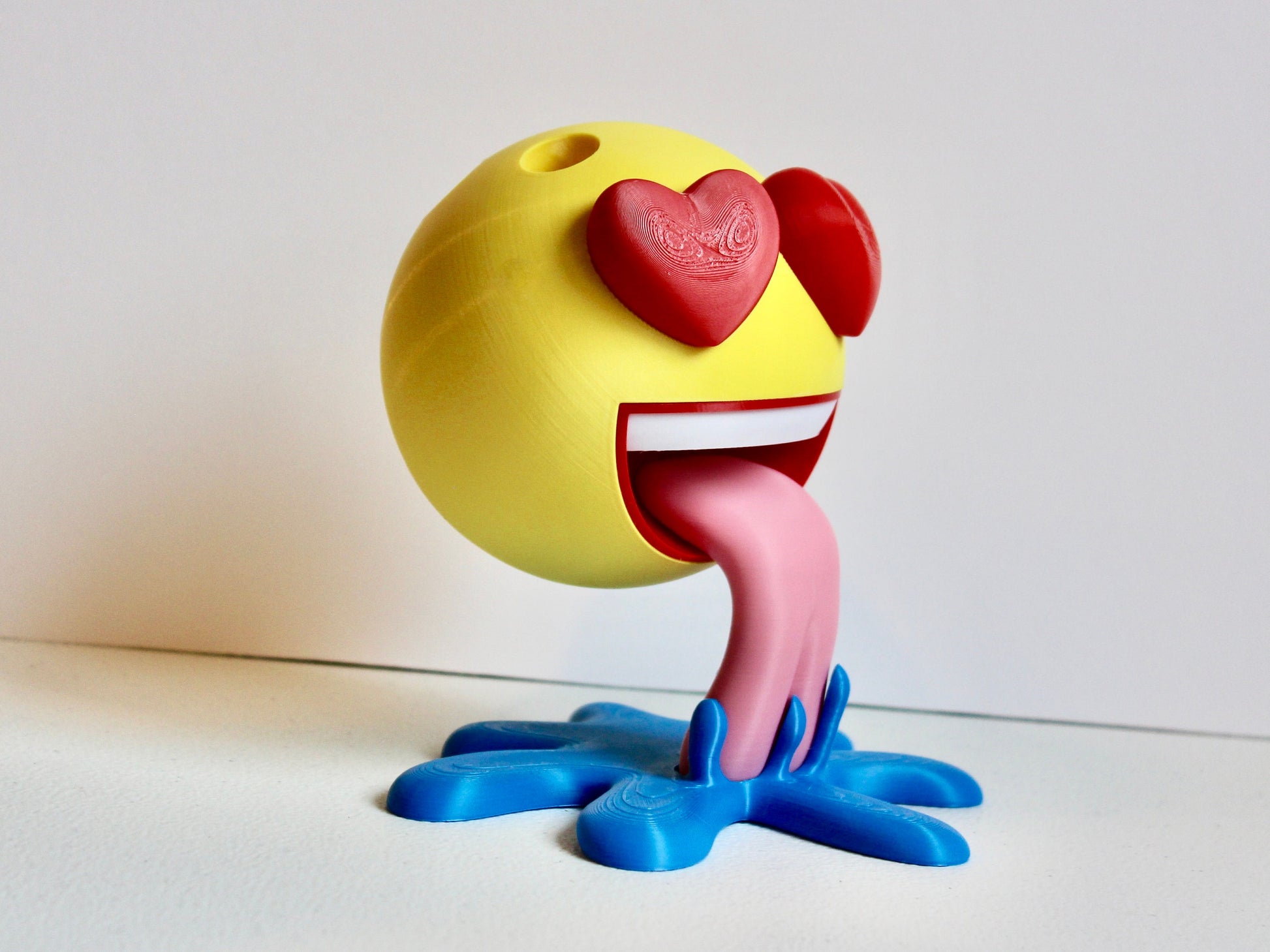 Floating Love Emoji Makeup Brush Pen Pencil Stand Desk Decor Valentine’s Day Anniversary Gift