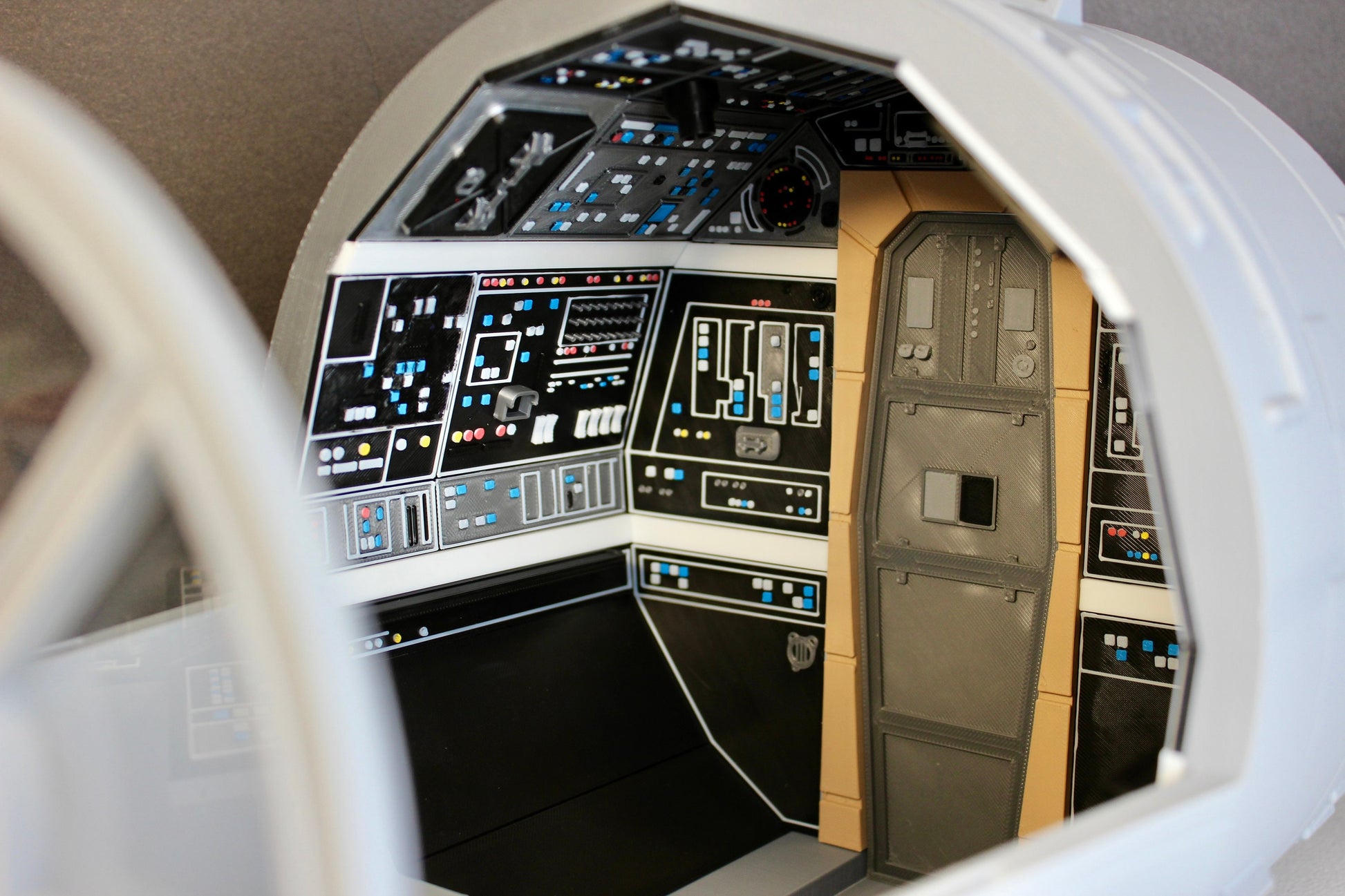 Millennium Falcon Cockpit Display For Star Wars The Black Series 6 Inch Figures 1/12 Scale Diorama