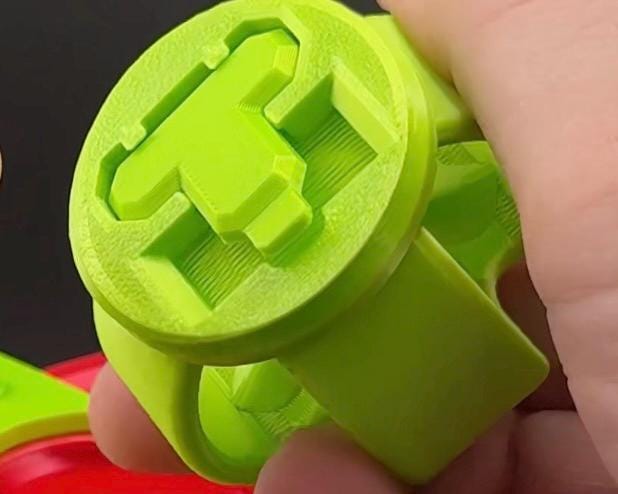 3D Printed Screw Gift Box: Annoying Gag Prank