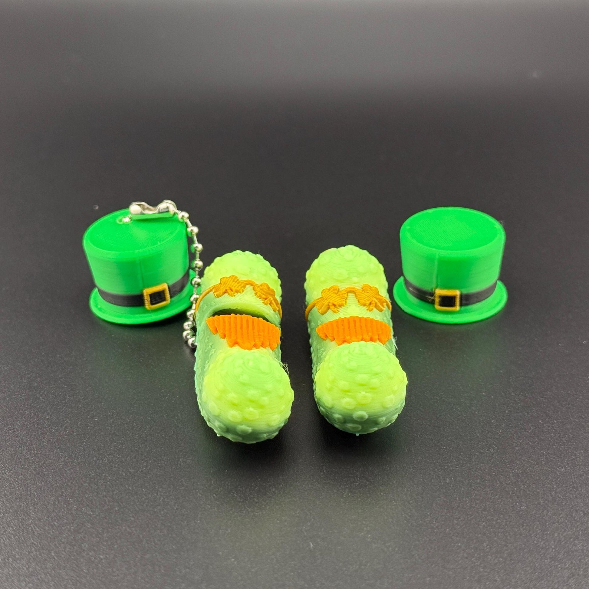 Irish Pickle w/ Pot of Gold Gift Set, Bearded Tickles the Pickle with Hat 3D Printed Articulating Fidget Toy, St. Patrick's Day Party Favor