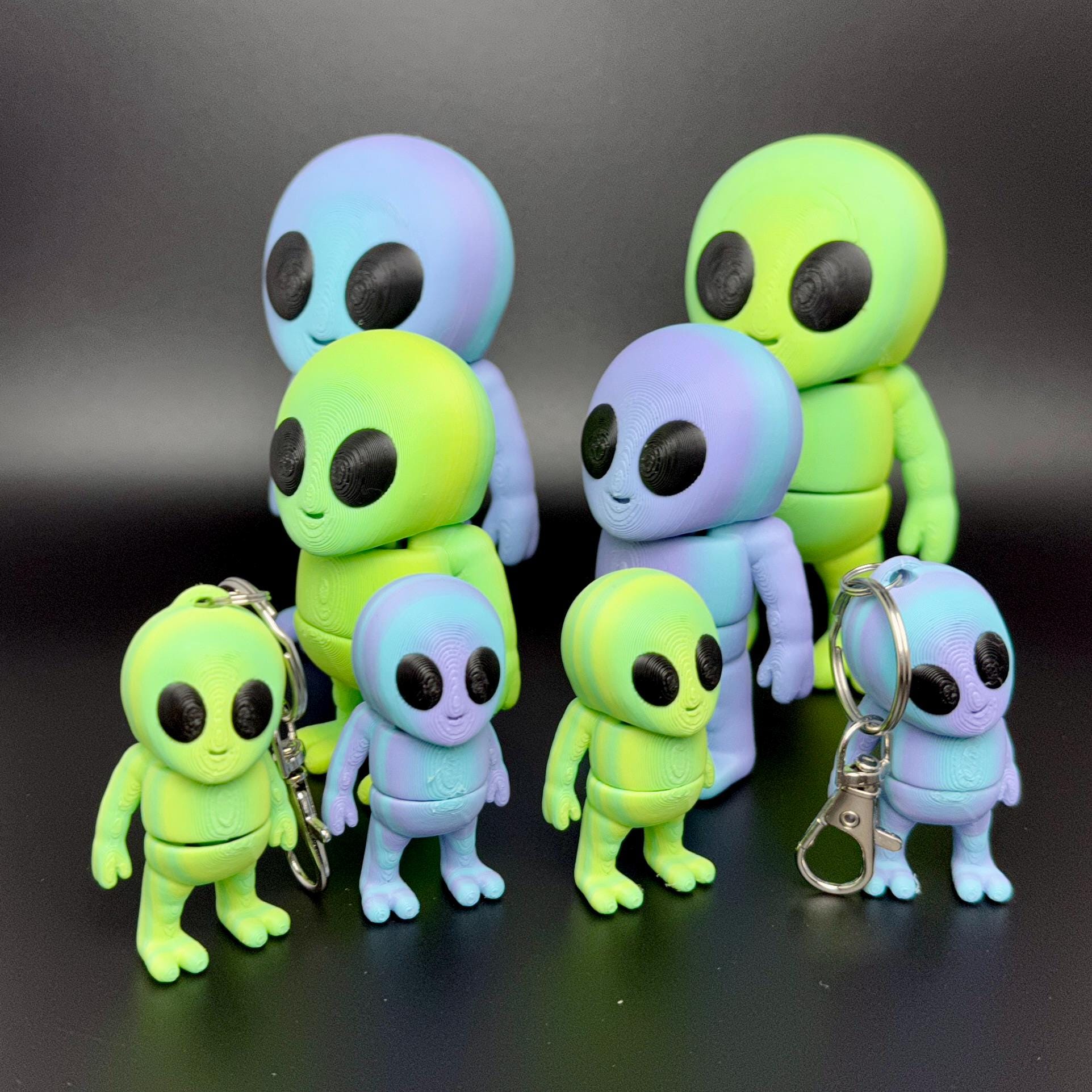 Alien Fidget Friend | Large 3D Printed Articulating Flexi Alien Keychain Figure | ZOU 3D Cute Alien | Baby Alien Gift | Stress Relief Toy